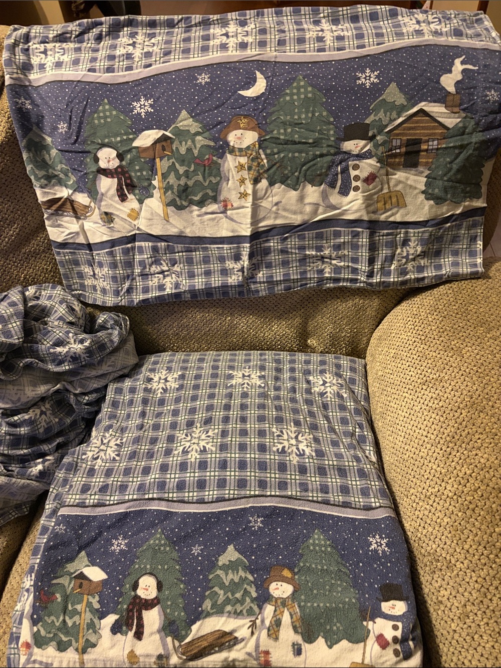 100% cotton flannel vintage Christmas sheets, snowman pattern